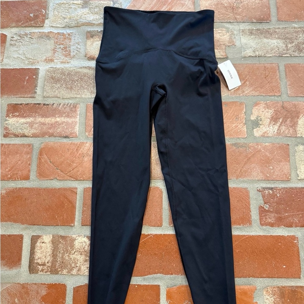 SPANX 7/8 Booty Boost leggings